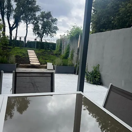 - Terraced House With Direct Access To The Apartment *